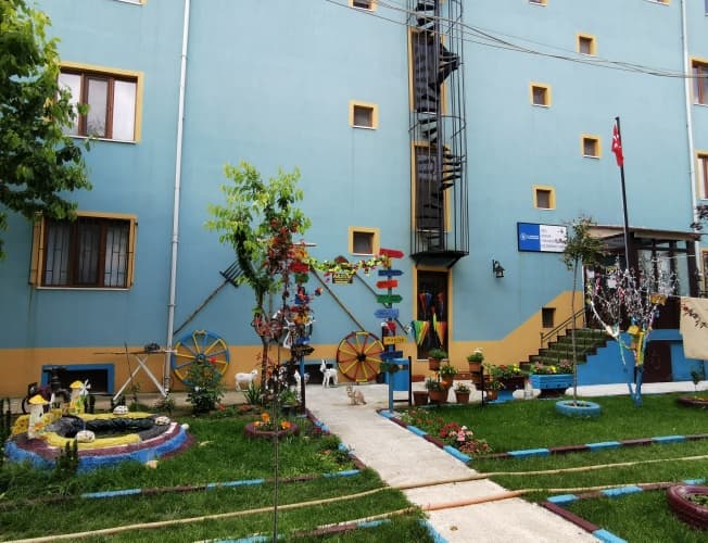 Arzum Kız Öğrenci Yurdu