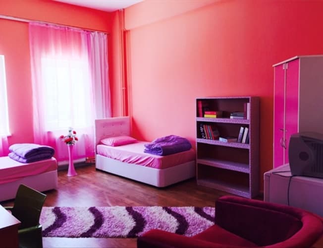 Bil Kız Öğrenci Yurdu