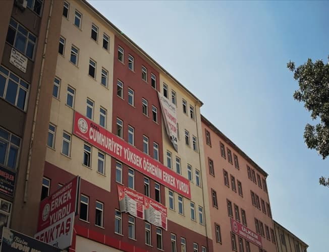 M.E.B Merkez Cumhuriyet Erkek Öğrenci Yurdu