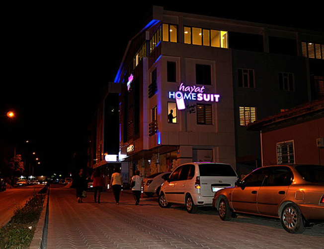 Hayat Home Suit Bayan Rezidans