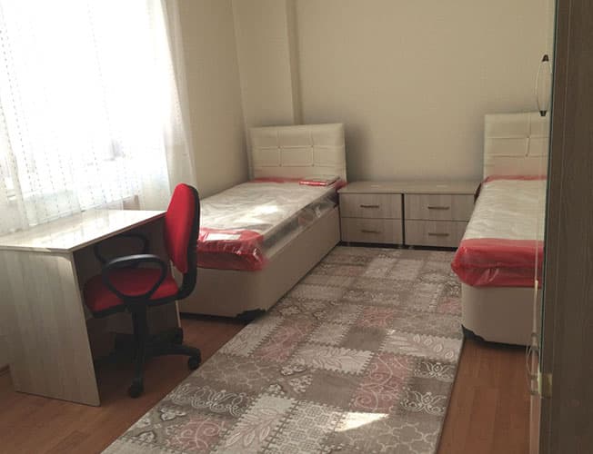 Muğla Yarımca Kız Apt.