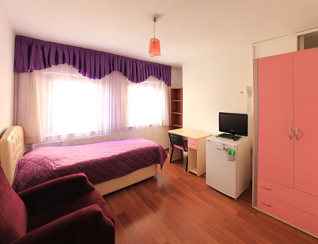 On Mayıs Kız Öğrenci Yurdu Bahçelievler